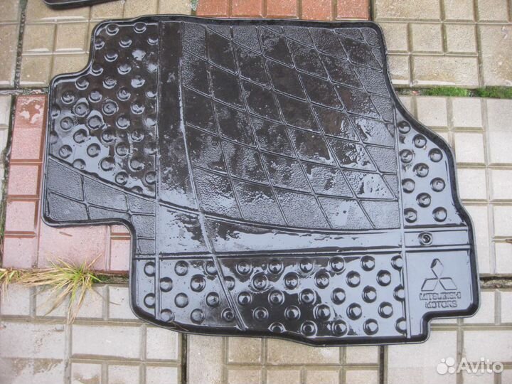 Коврики, комплект. Для мйцубиси Аутлендр