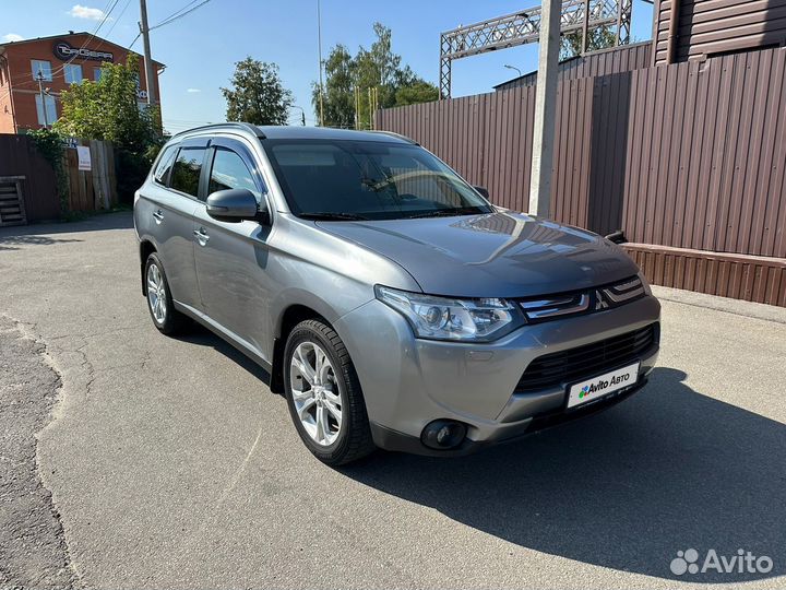 Mitsubishi Outlander 2.4 CVT, 2012, 215 550 км