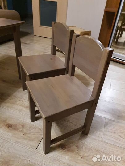 Комплект стол и стулья IKEA