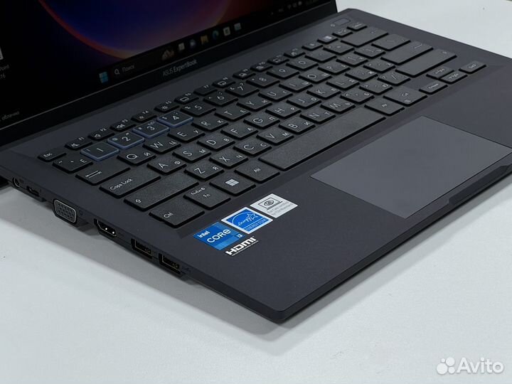 Asus ExpertBook Core i3 12 6 ядер 8G озу SSD256g