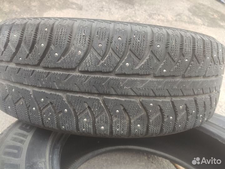 Bridgestone Ice Cruiser 7000 225/60 R17 106T