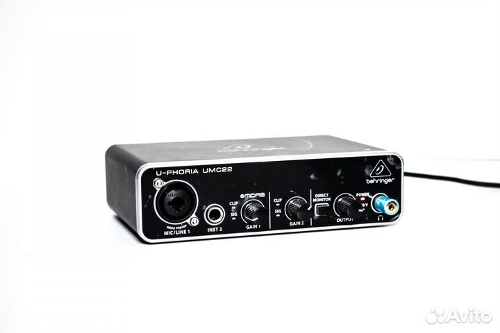 Звуковая карта behringer UMC22