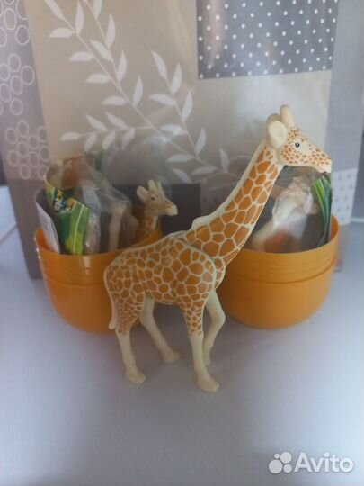 Киндер игрушка макси натунс Жираф