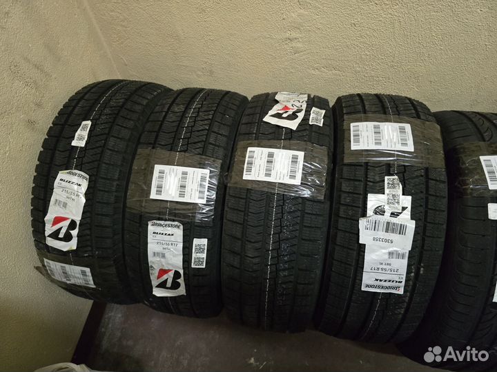 Bridgestone Blizzak Ice 215/55 R17 98T