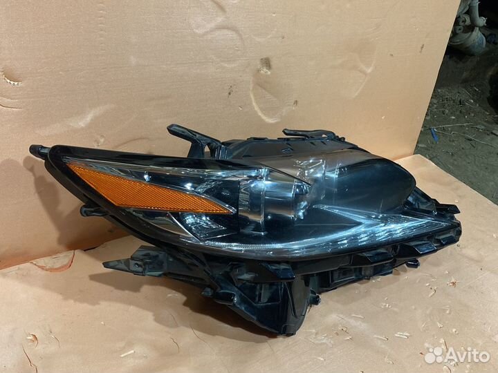 Lexus ES 6 фара правая