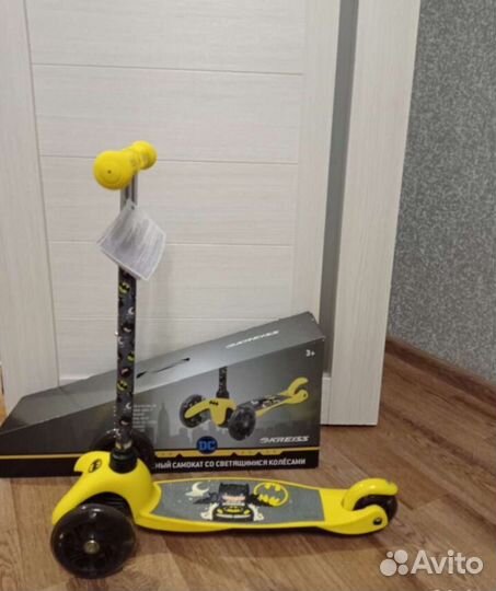 Самокат детский трехколесный