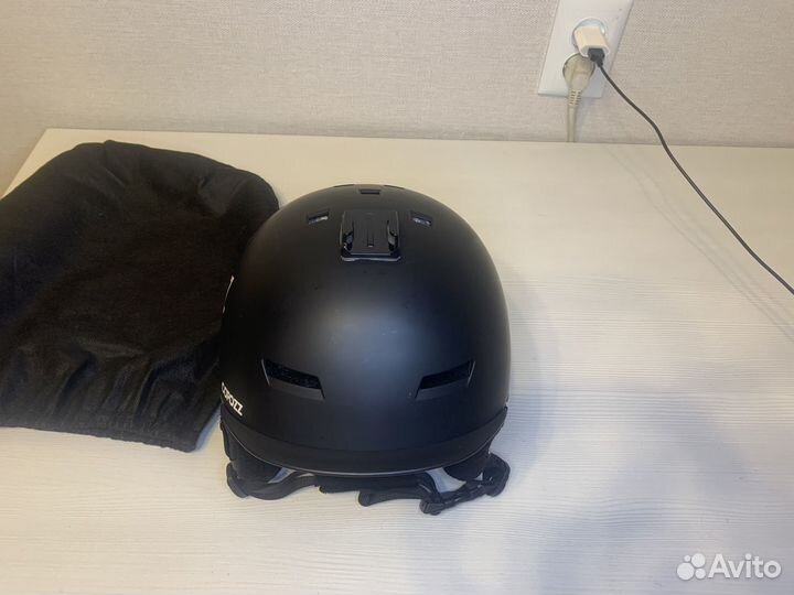 Шлем горнолыжный (сноудорд)