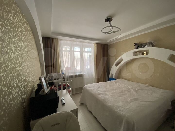 2-к. квартира, 62 м², 1/3 эт.