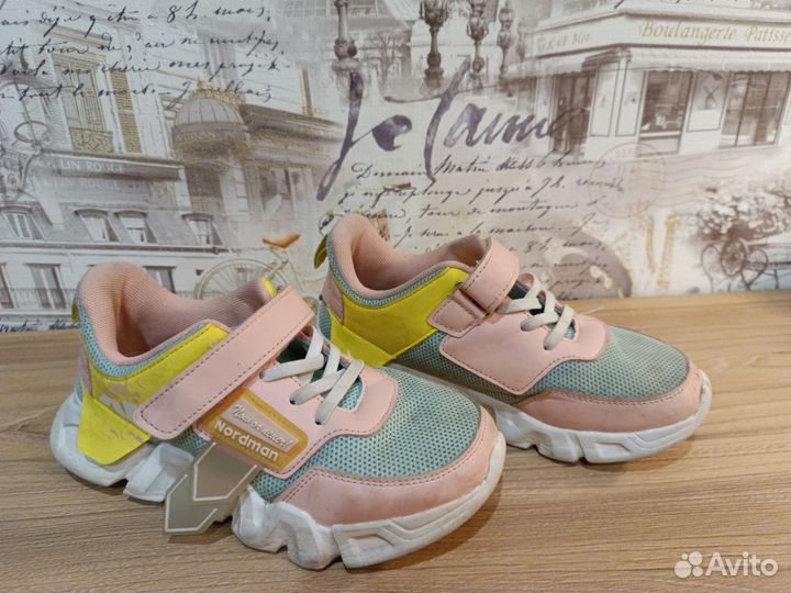 Кроссовки для девочки 33 размер