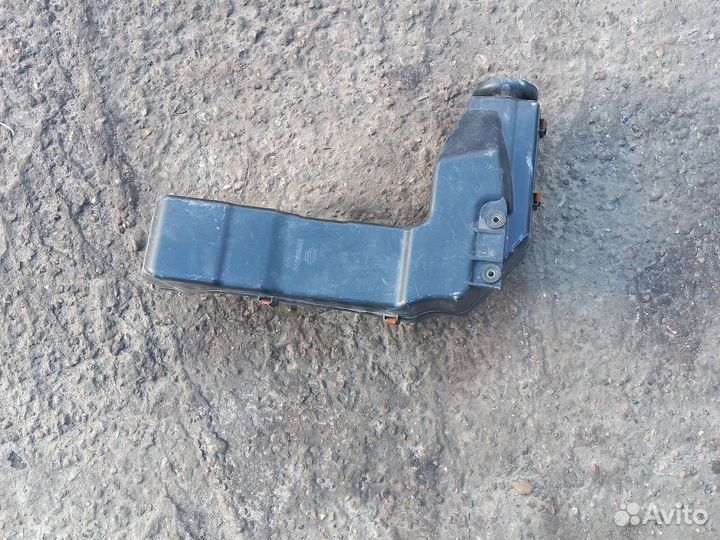 Лада х Рей резонатор воздушного фильтра