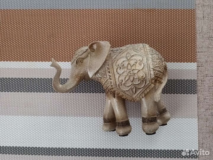Статуэтка Слон