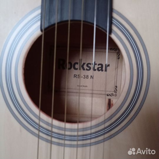 Классическая гитара шестиструнная