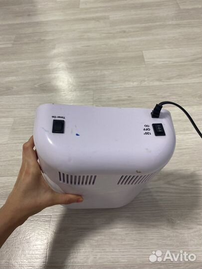 Лампа для ногтей