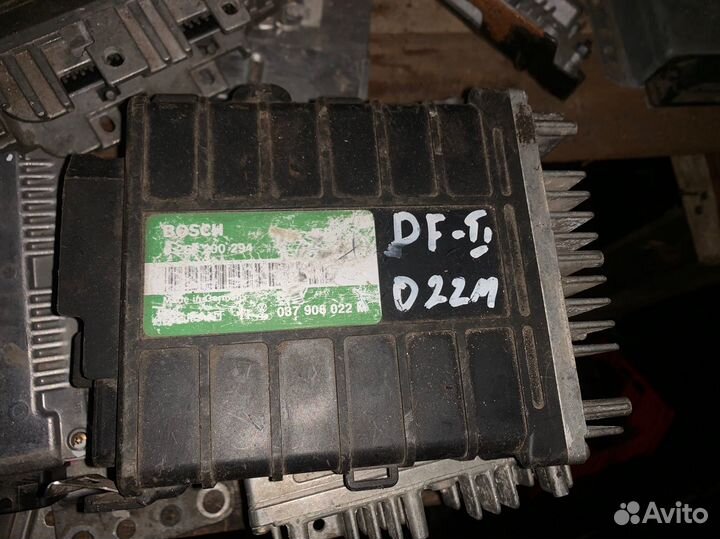 Эбу Passat B3 037 906 022 M Dififant 2