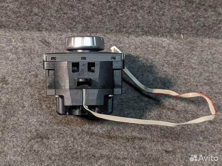 Джойстик управления мультимедиа Mercedes-Benz