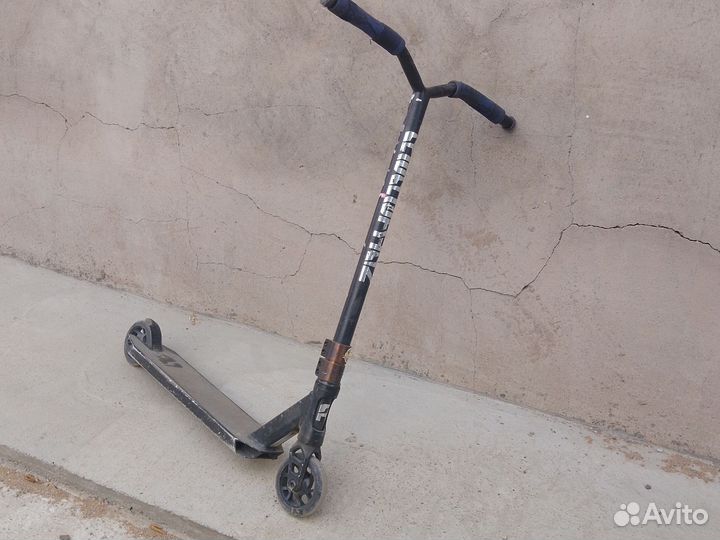 Самокат реакшн трюковой