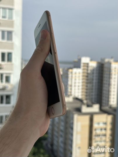 iPhone 8 Plus, 64 ГБ