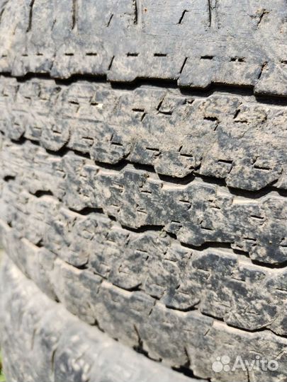 Bridgestone Dueler H/T 265/65 R17
