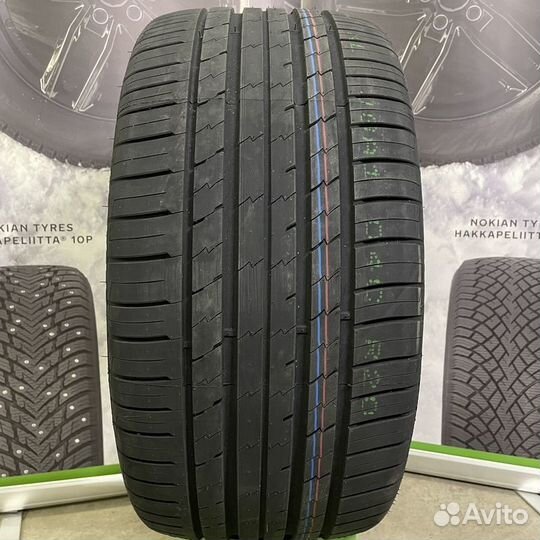 Tracmax X-Privilo RS01+ 285/35 R22