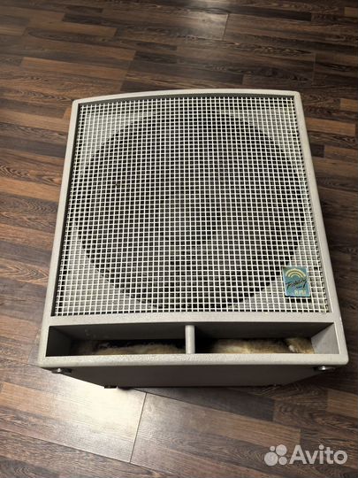 Активный сабвуфер KME ASS18