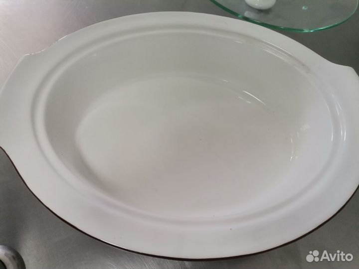 Кастрюля с крышкой