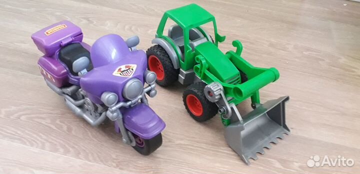 Игрушки (машинки) 