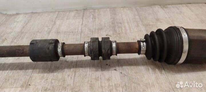 Привод передний правый Nissan Juke F15E HR16DE