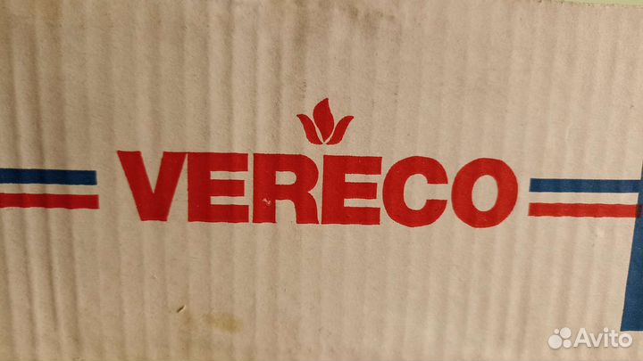 Тортница на ножке