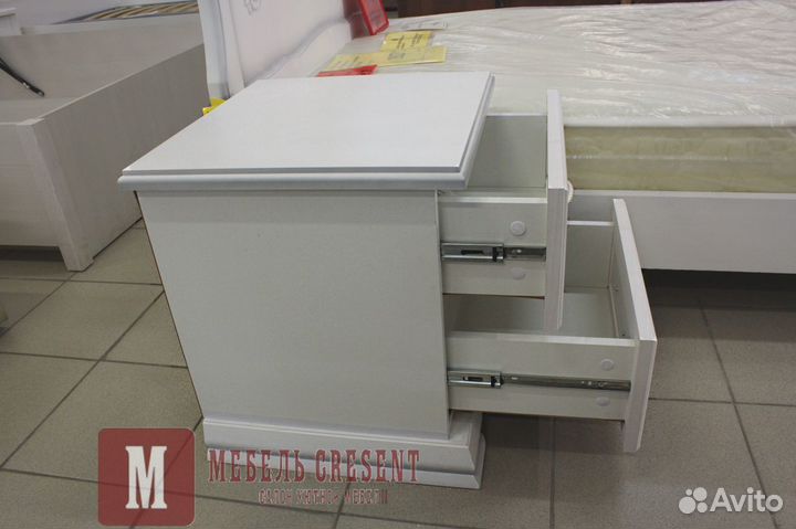 Тумба прикроватная