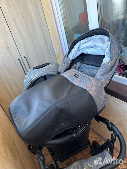 Коляска 2 в 1 Tako Corona