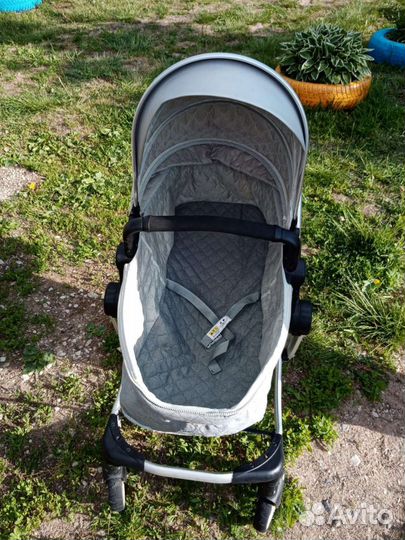 Коляска 2 в 1 Uwish Vondoo