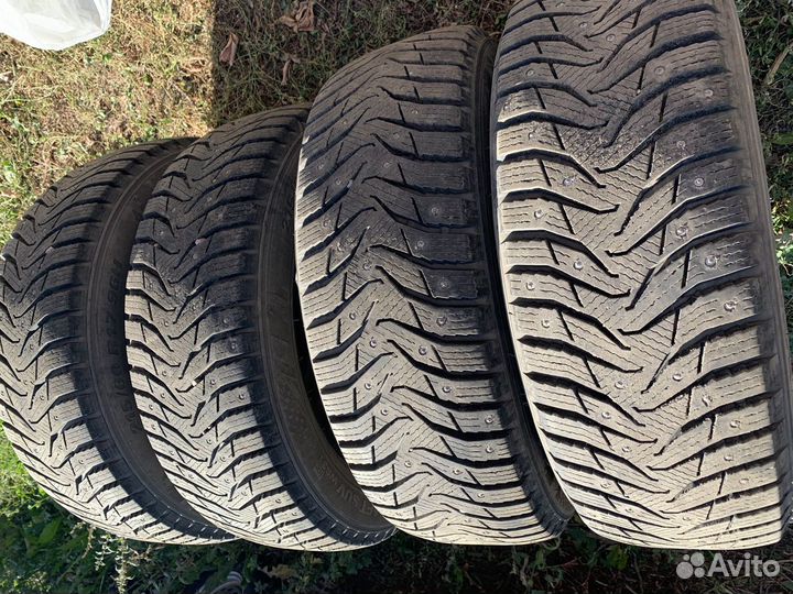 Kumho WinterCraft SUV Ice WS31 215/60 R17 96