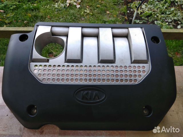 Декоративная крышка на двигатель