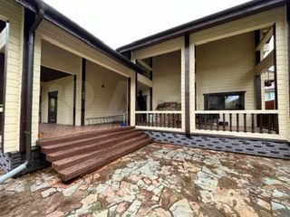 Дом 185,6 м² на участке 15 сот.