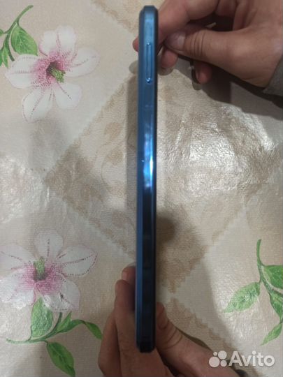 TECNO Pova 2, 4/64 ГБ