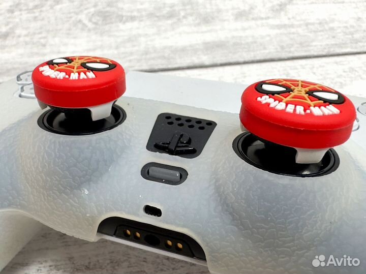 Насадки на стики Thumbstick Spider-Man (PS5) NEW