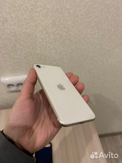 iPhone SE (2022), 128 ГБ