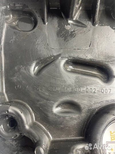 Декоративная крышка двигателя Mercedes-Benz Cla200