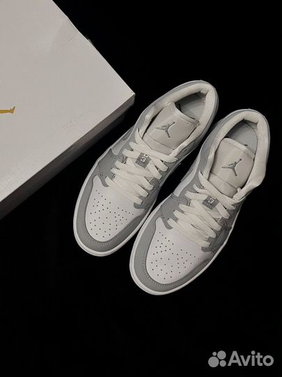 Nike Air Jordan 1 Low Wolf Grey Оригинал