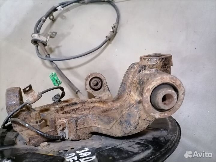 Кулак поворотный задний левый Suzuki Grand Vitara