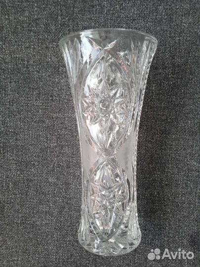Хрустальная ваза
