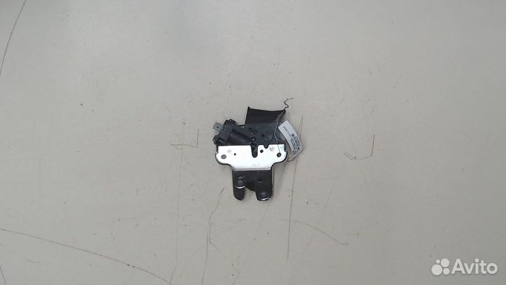 Замок багажника Audi A8 (D3), 2008