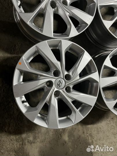 Литые диски r17 5x114.3 Hyundai Оригинал