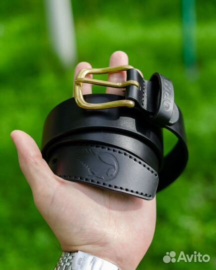 Ремень из натуральной кожи с латунной пряжкой