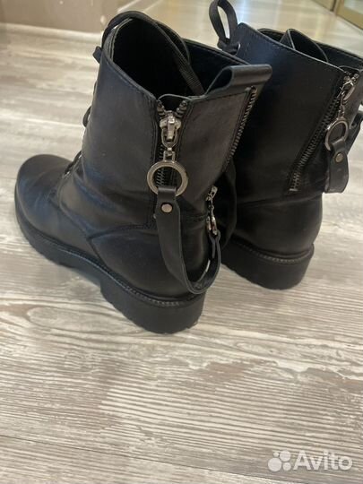 Ботинки женские