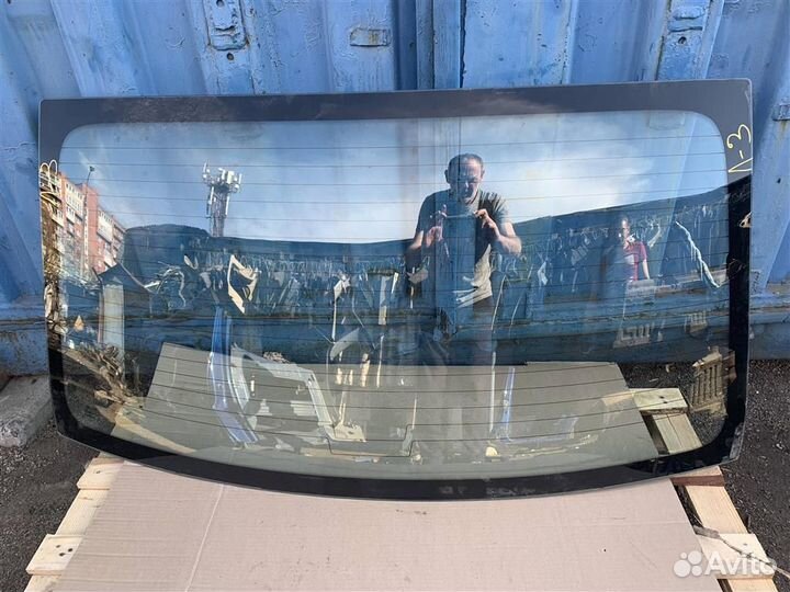 Стекло заднее renault logan (SR)