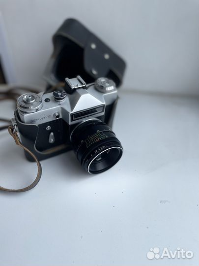 Фотоаппарпт Зенит Е