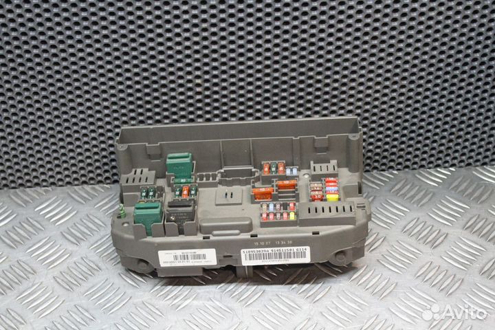 Блок предохранителей BMW X5 E70