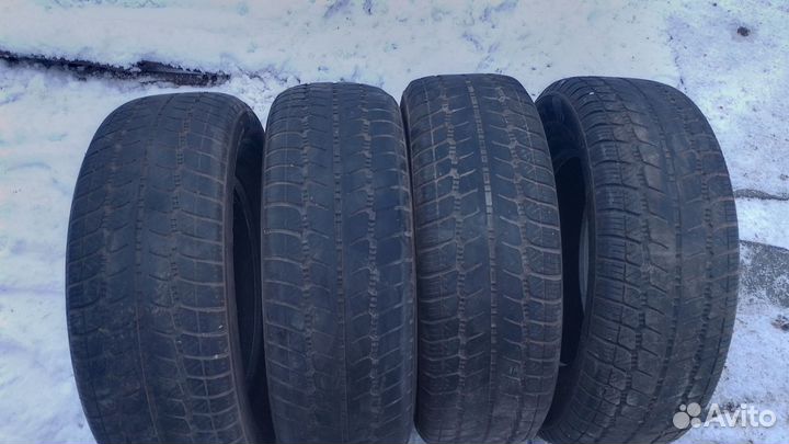 Nexen Roadian CT8 235/65 R16C