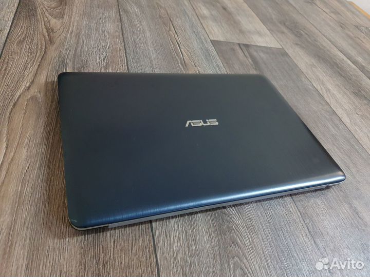 Asus в металле